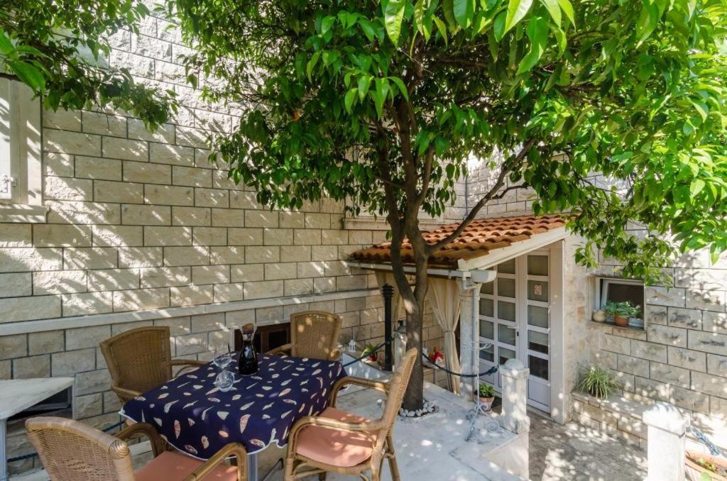 Apartment Wild Orange Дубровник Екстер'єр фото
