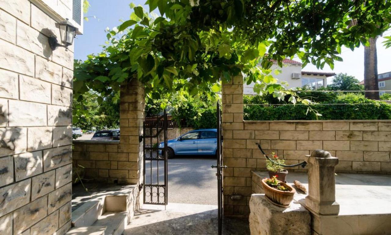 Apartment Wild Orange Дубровник Екстер'єр фото